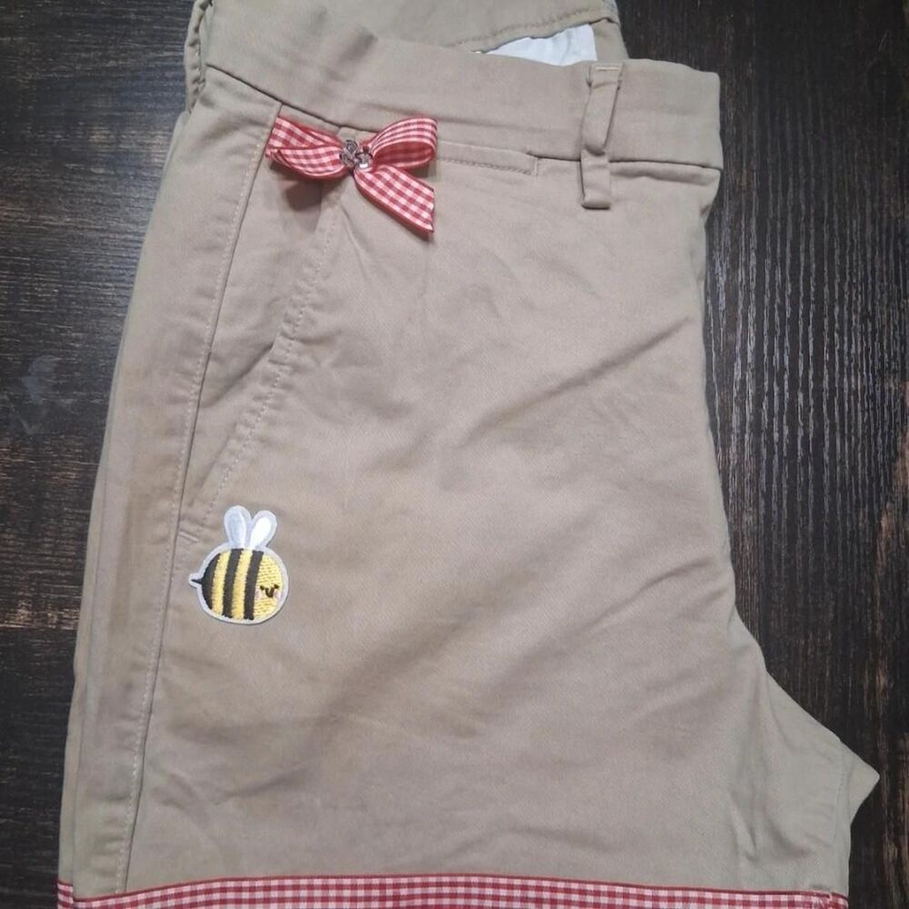 "Custom GAP Khaki Chino Shorts Size 29 - Gingham Bows & Bee Upcycled" - Picture 2 of 8